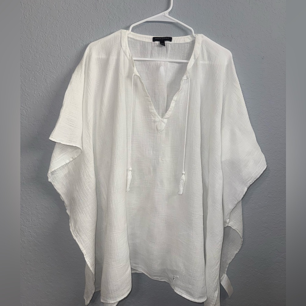 Banana Republic White Knit Top